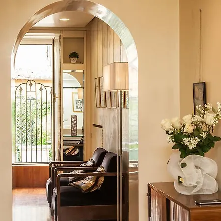 Campo De Fiori Balcony Apartment Rome